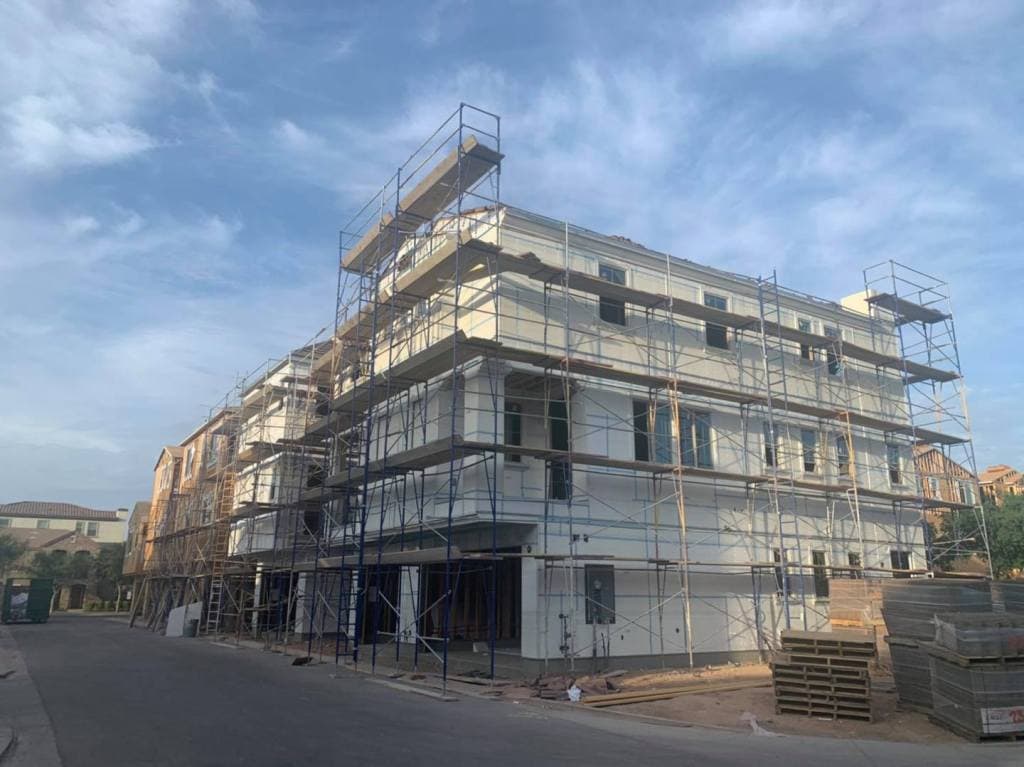 Scaffold installation on commercial exterior